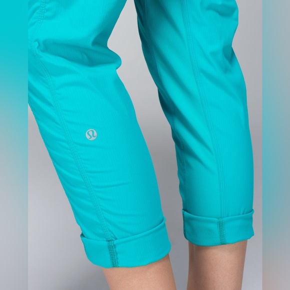 Lululemon Street To Studio Pant Unlined Size 4 - Picture 7 of 9